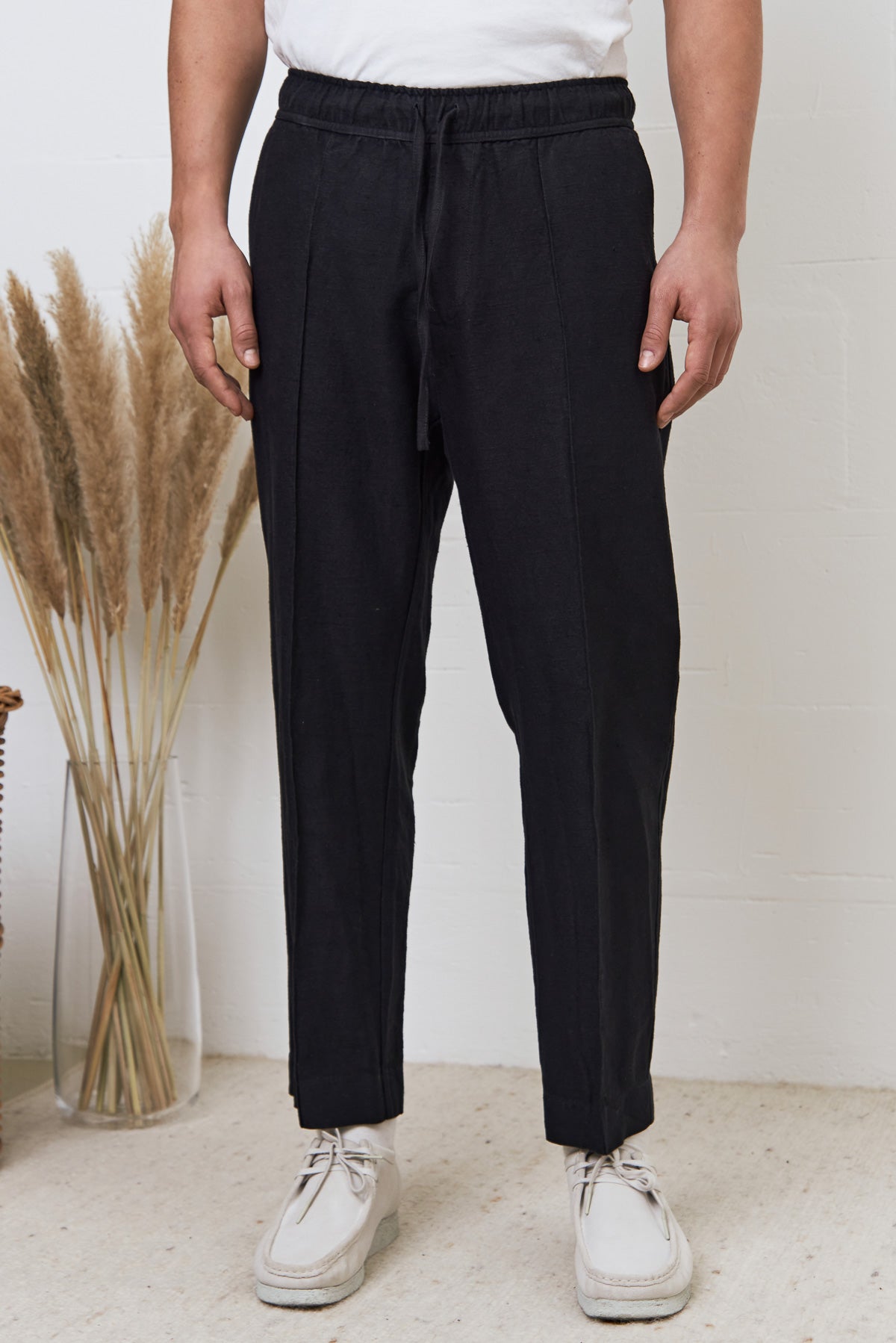 MAX trousers black winter linen