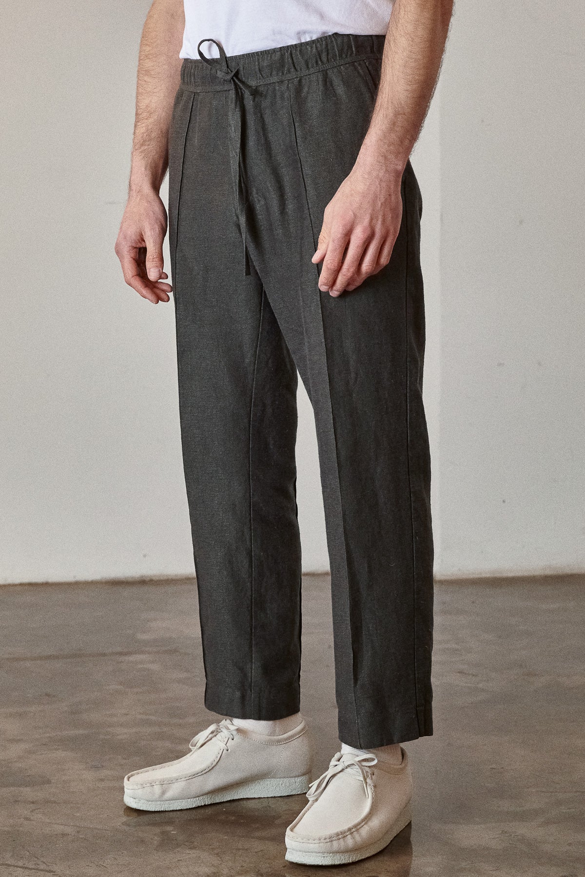 Winter linen drawstring trousers Max in steel – About Companions