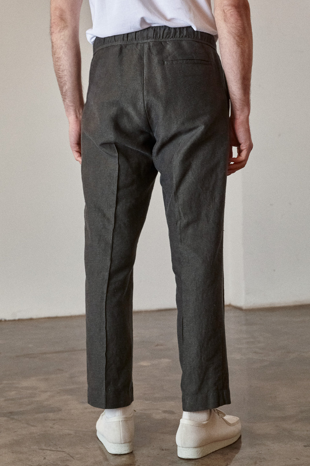 Winter linen drawstring trousers Max in steel – About Companions